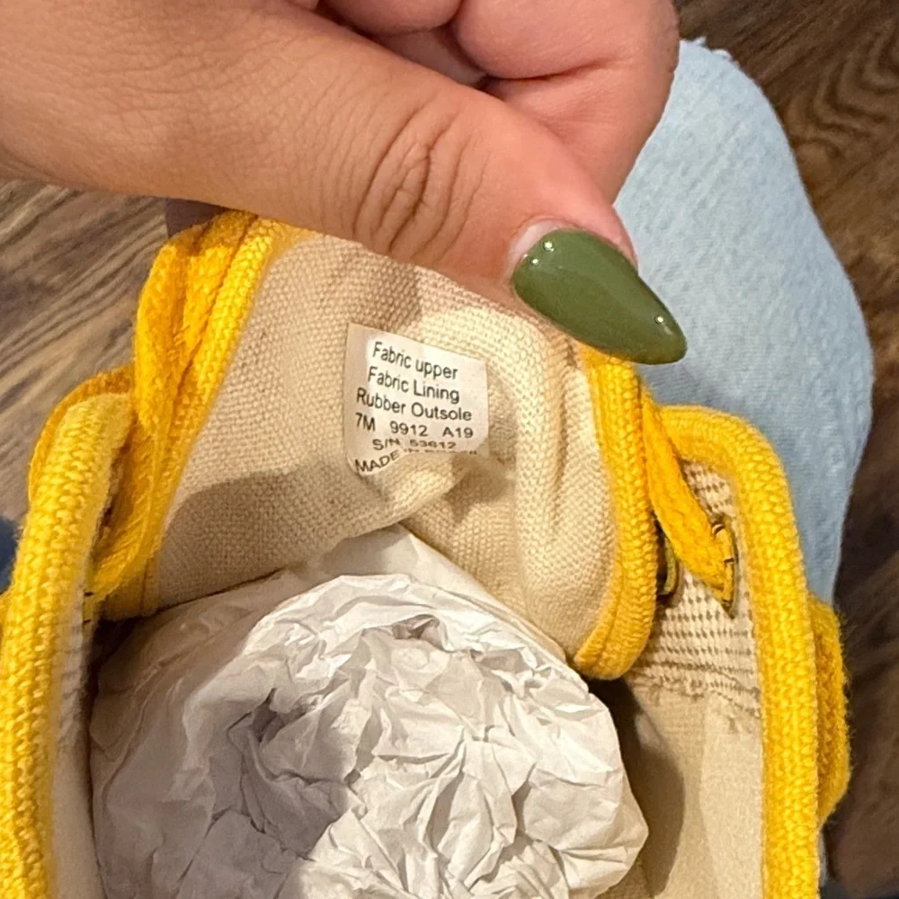Tory Burch Sneakers - Yellow and Off-White
